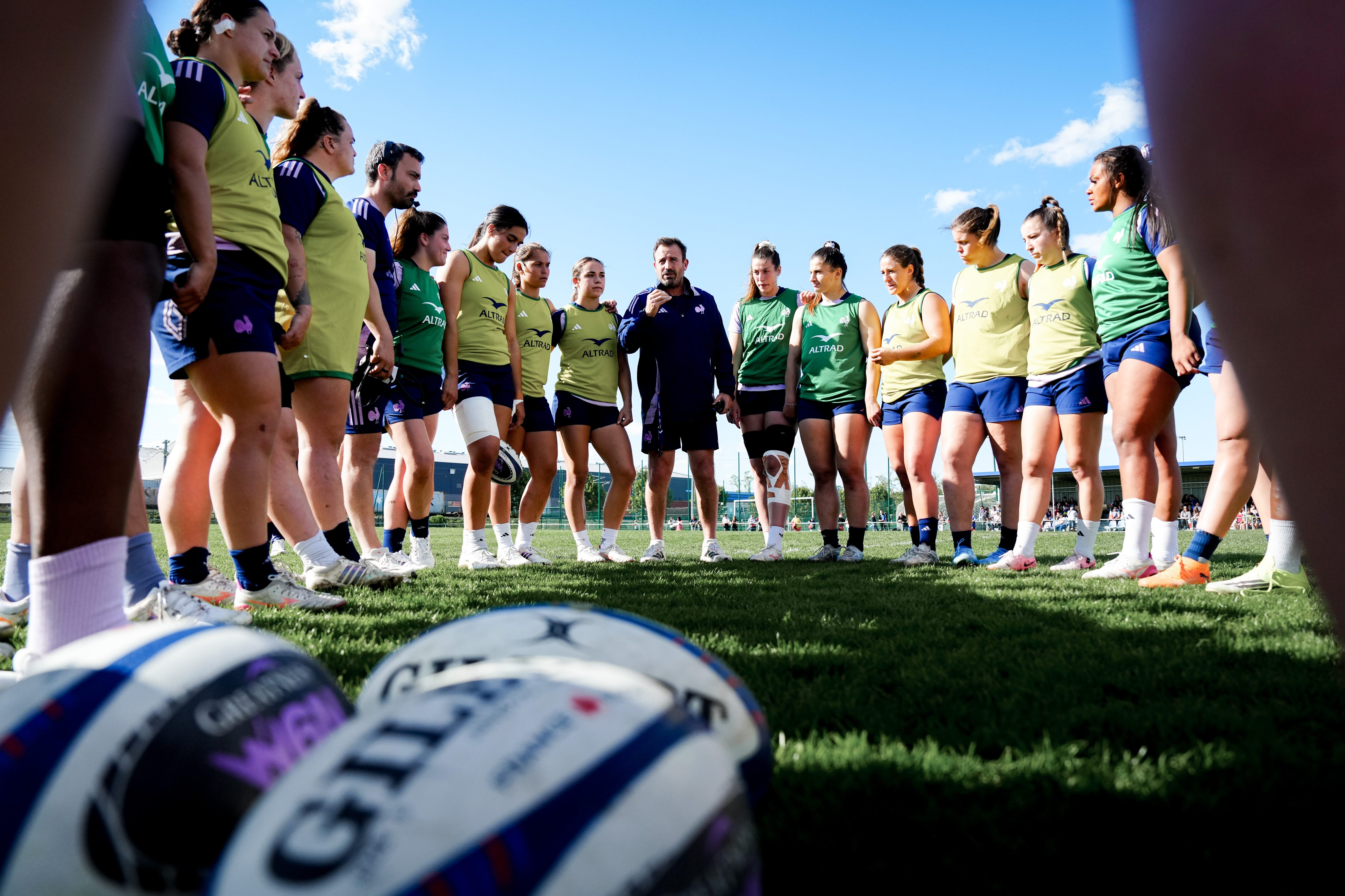 ENTRAÎNEMENT OUVERT AU PUBLIC ÉQUIPE DE FRANCE FÉMININE